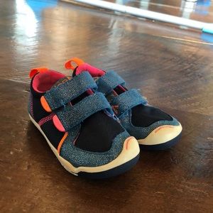 Plae Shoes